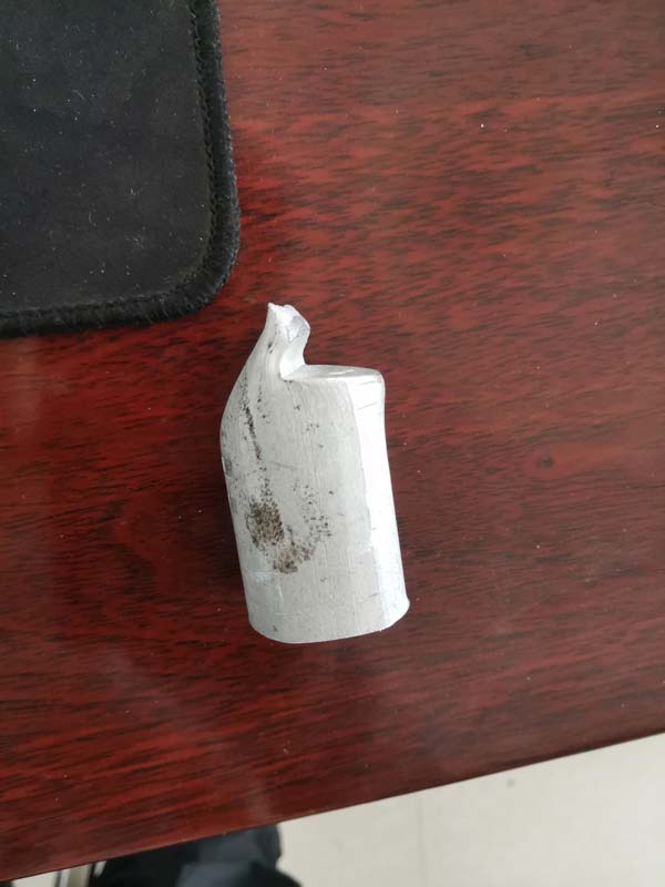 Large aluminum particle