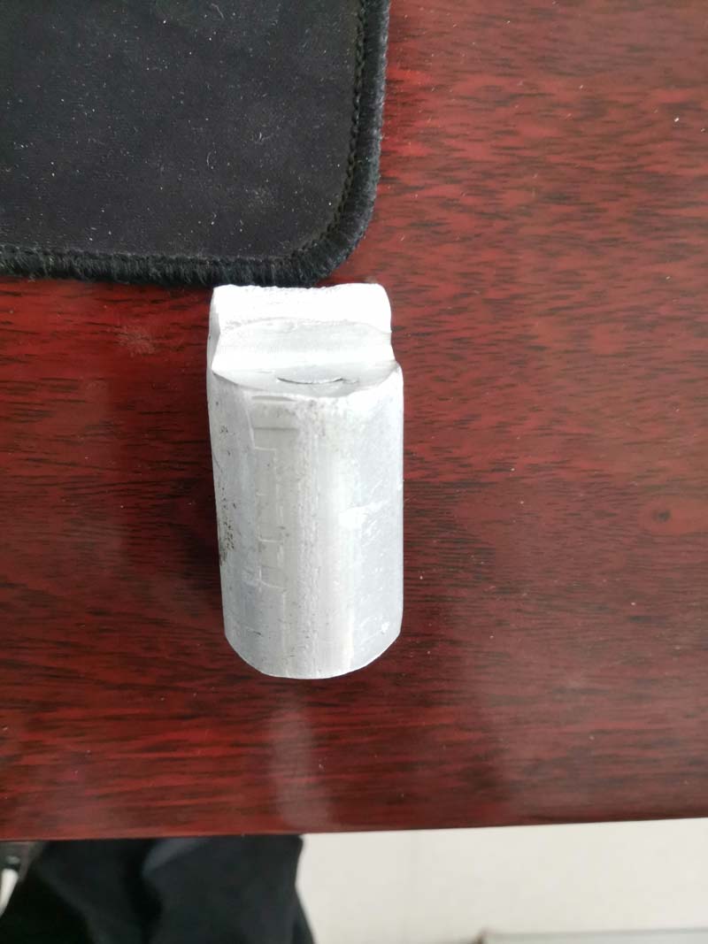 Large aluminum particle